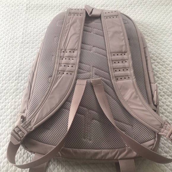 Nike Backpack SOLD - Picture 4 of 6
